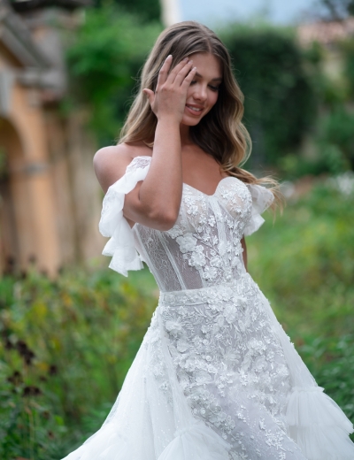 Isabella wedding dress